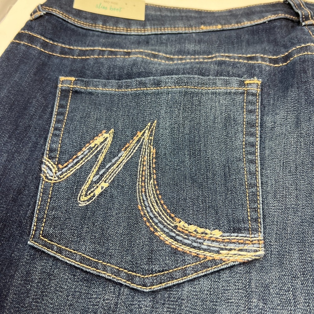 NWT Maurices Blue Jeans Mid Rise Slim Boot Size 22W Short - Picture 8 of 11
